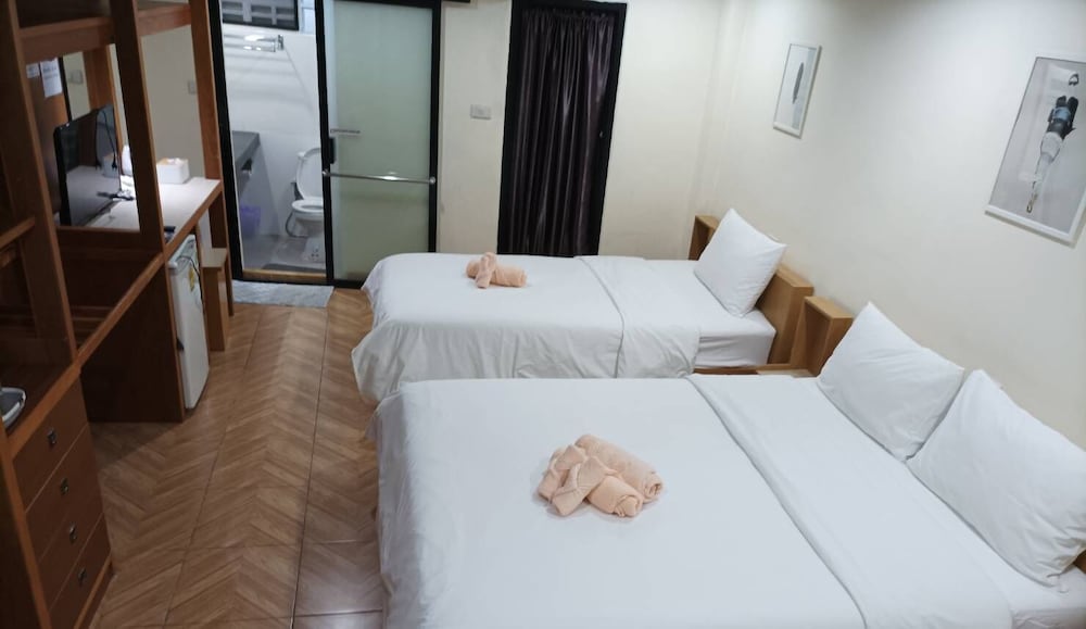 Фото Double D Rooms & Cafe