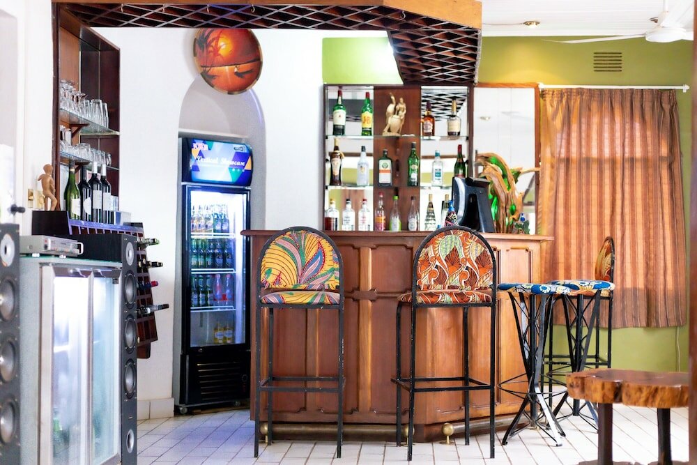 Фото Adlib Executive Lodge