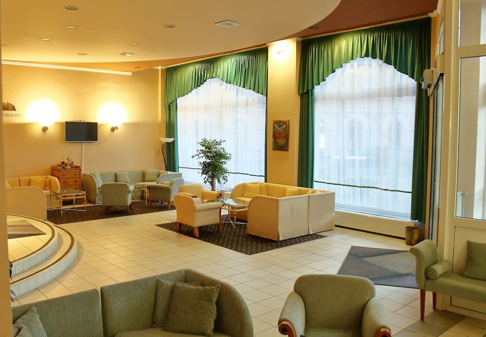 Фото Hotel Centrál