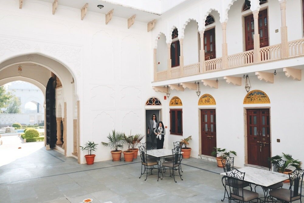 Фото Talabgaon Castle