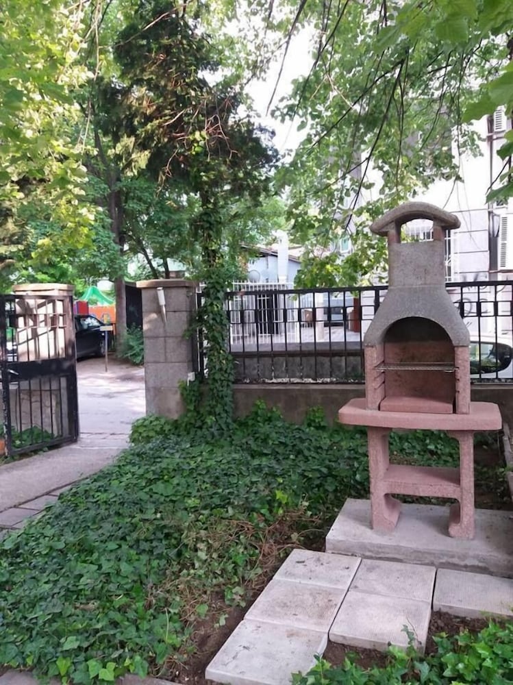 Фото The English Guest-House