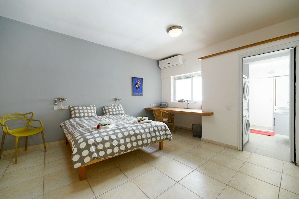 Фото Penthouse & Terrace near Hilton by FeelHome