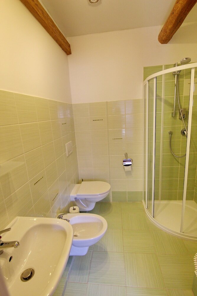 Фото House of Roses