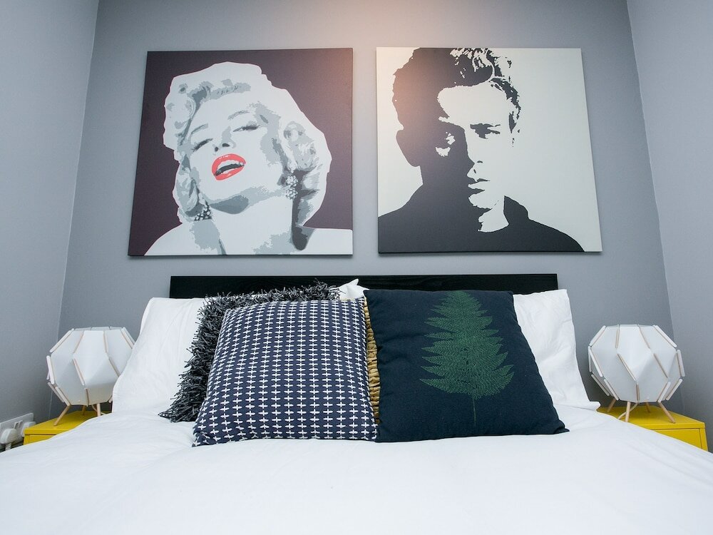 Фото Malone Place Apartment