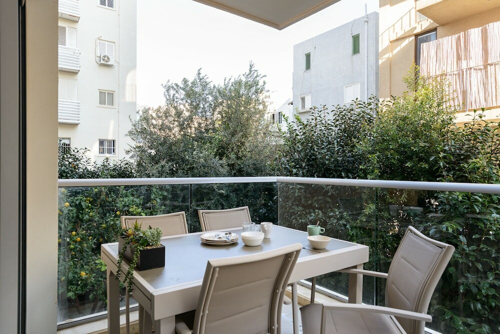 Фото Апартаменты Quiet Hideaway & Terrace near Beach by FeelHome