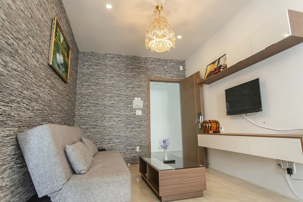 Фото Beach Front Oceanous Apartment