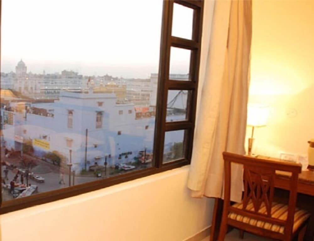 Фото Hotel Indus by Csjs group