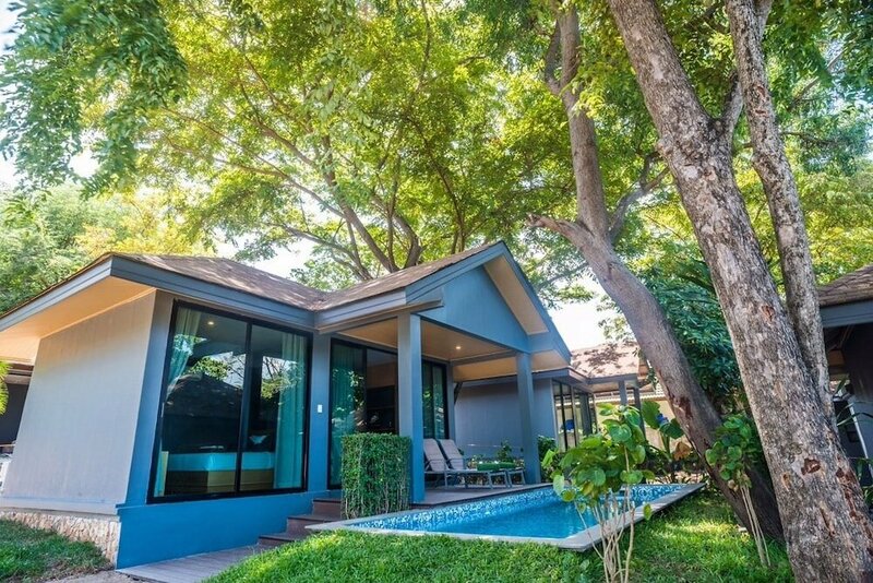 Гостиница The Bay Samui в Самуи