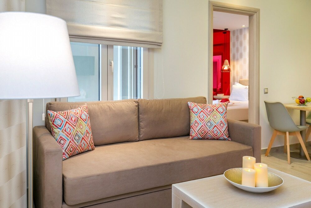 Фото Lobelia Luxury Suites