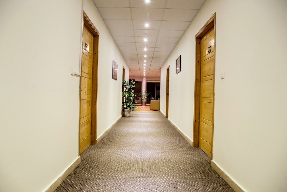 Фото Grand Islamabad Hotel