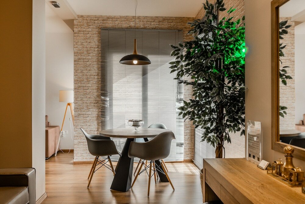 Фото Superior One Luxury Apartments