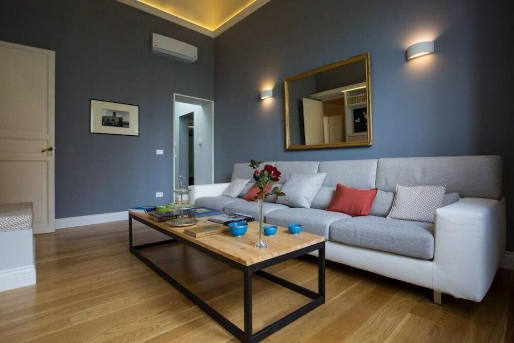 Фото Palazzo Arone dei Baroni di Valentino