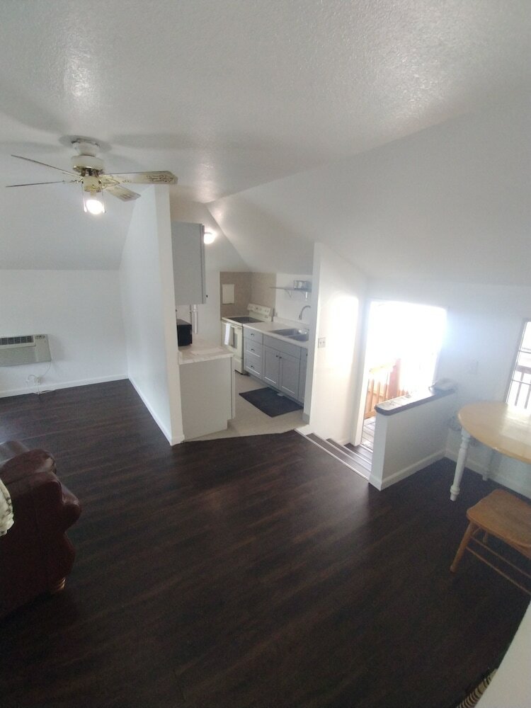 Фото Kings Row Inn