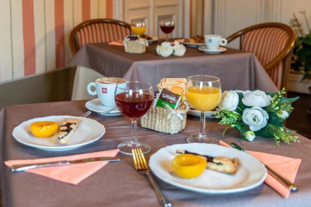 Фото Hotel Villa Liberty