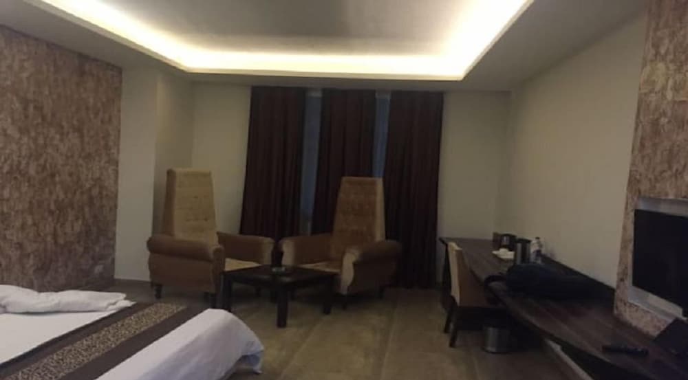 Фото The Royal Paradise