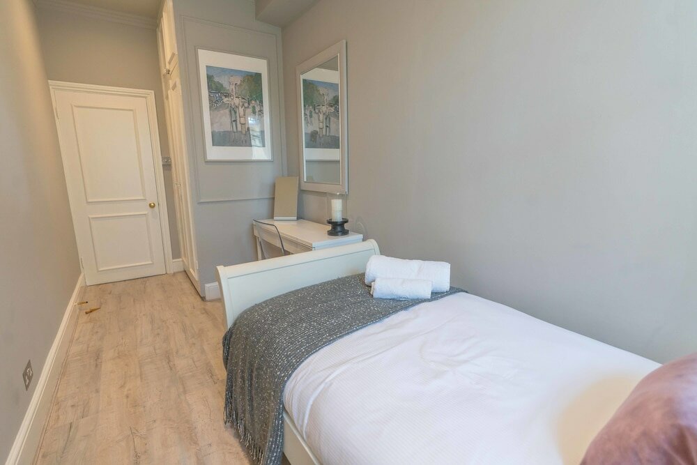 Фото Stunning house in Chelsea