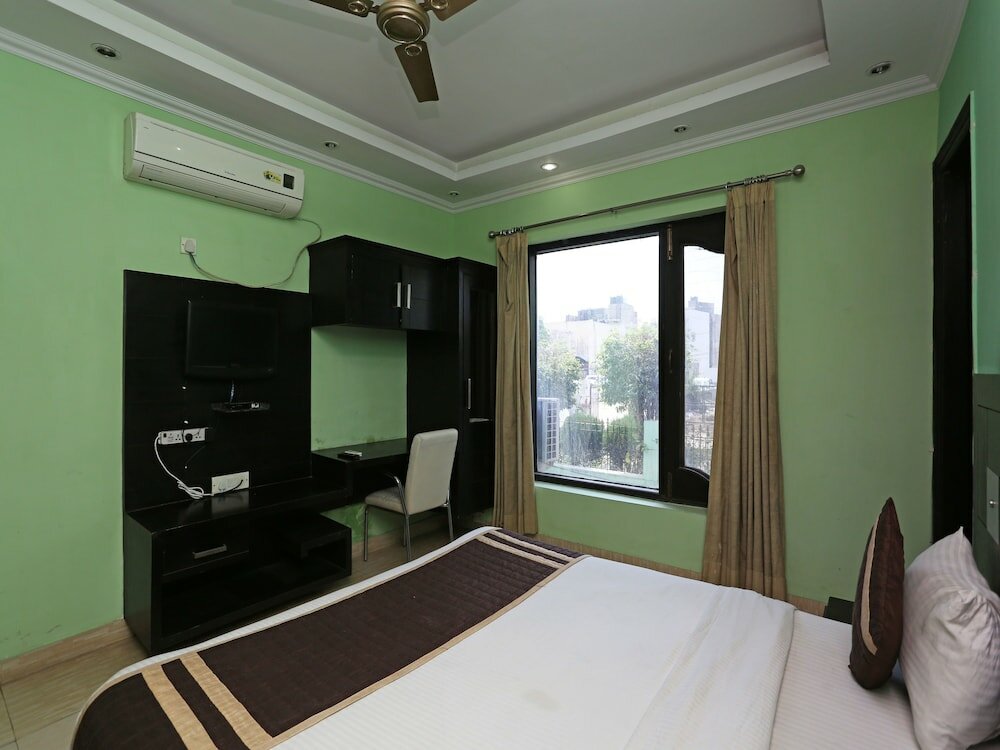 Фото Oyo 6895 Hotel Cybercity Rooms & Suites