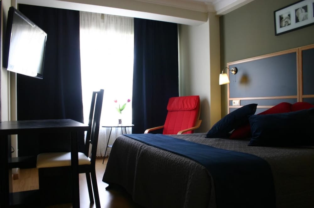 Фото Hostal Mara