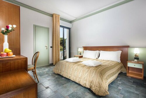 Гостиница Hotel Zeus в Чезенатико