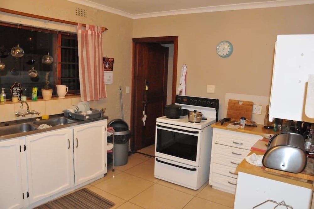 Фото Heroldsbaai Holiday Home