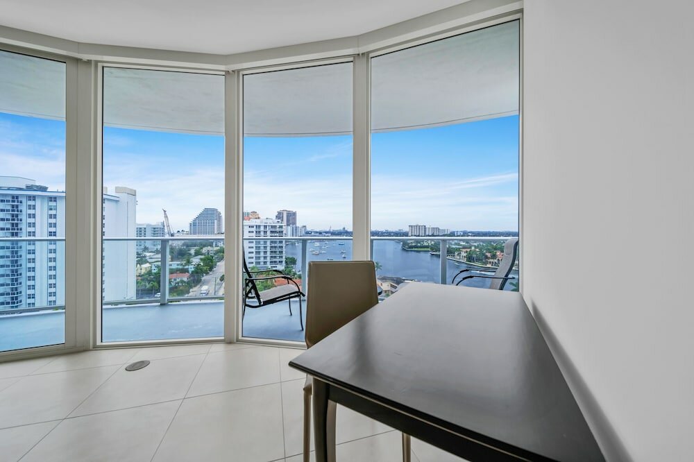Фото Ocean view Amazing 3br at Tiffany House