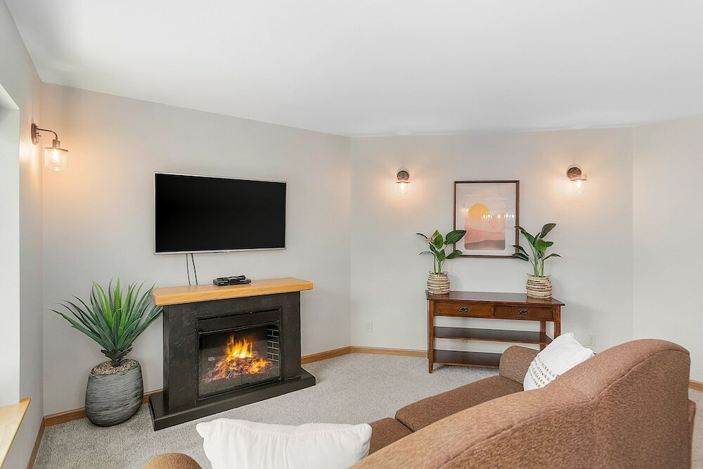 Фото Dasha's Snowboard Track - Icicle Village