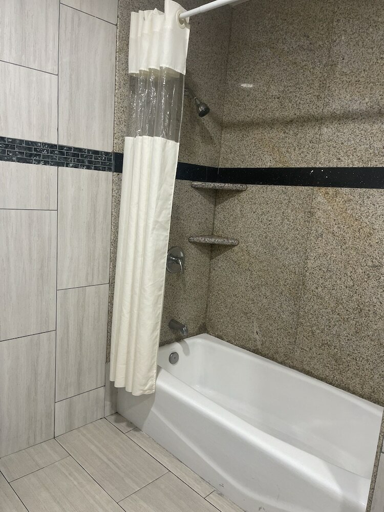 Фото Economy Inn