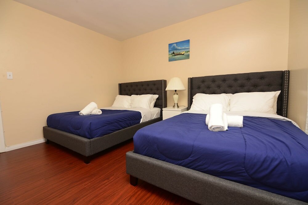 Фото Hollywood Luxury Double bedrooms