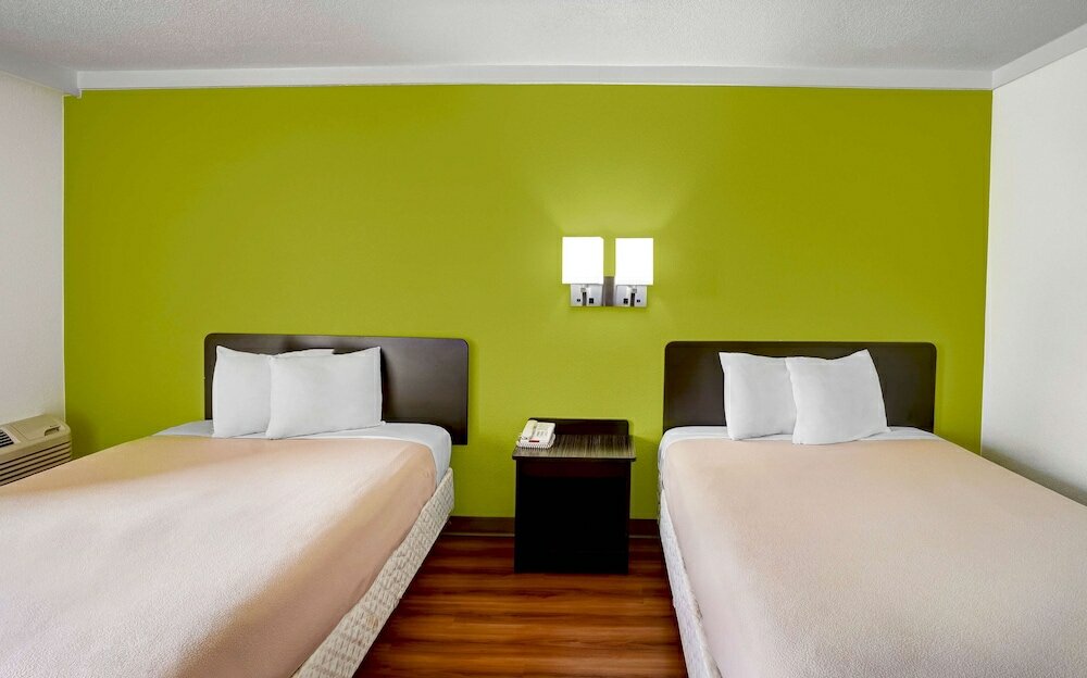 Фото Motel 6 Lawrenceville, Nj