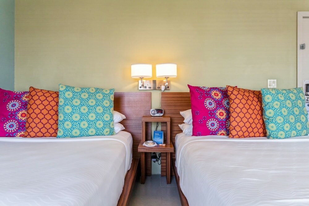 Фото Kasa El Paseo Miami Beach