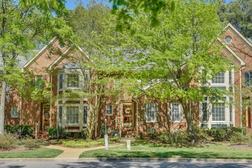 Гостиница North Raleigh Vacation Rental ~ 8 Mi to Downtown! в Роли