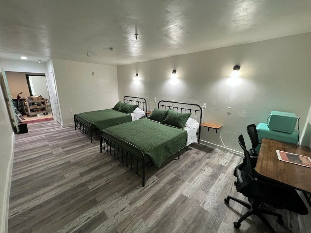 Фото отеля 2