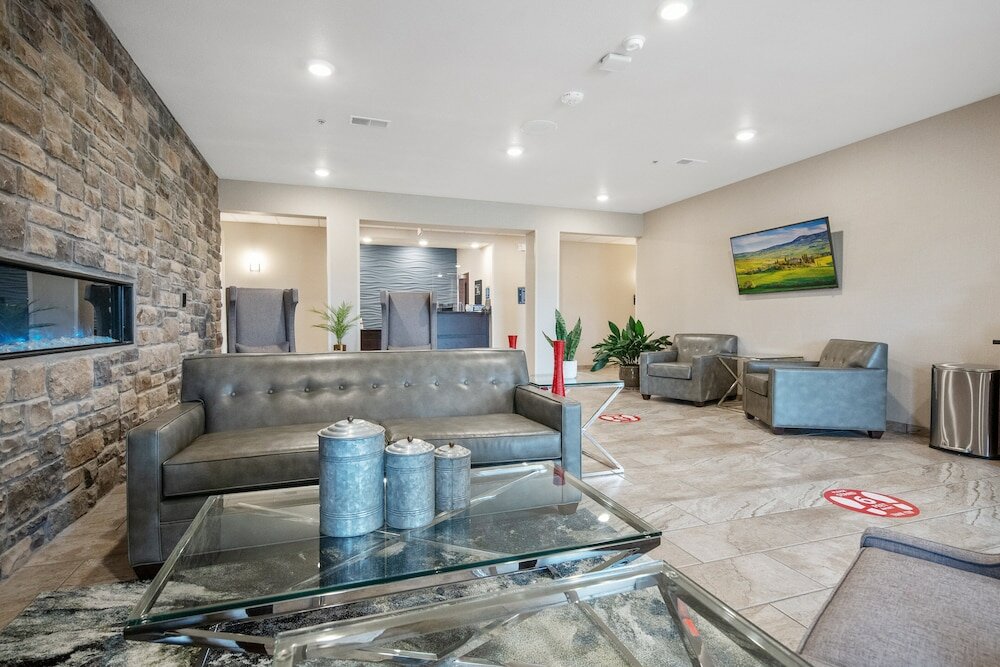 Фото Cobblestone Hotel & Suites - Austin