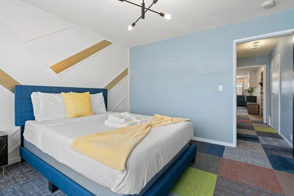 Фото Modern Trendy Spacious Homes SSFDowntown