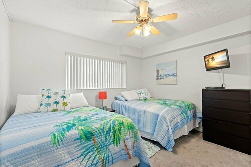 Гостиница Tropic Breezes № 4 в Сент-Питерсберге