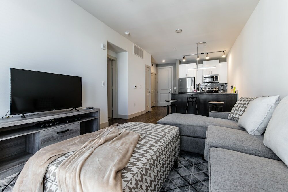 Фото StayOvr at Legacy West - Windrose