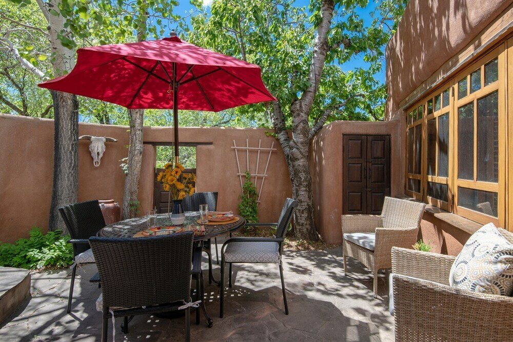 Фото Buena Suerte - Quintessential Eastside Pied-a-terre, Fabulous Views and Patios, Kiva Fireplace, Walk to Canyon Rd. and the Plaza