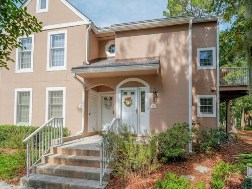 Гостиница Evian Hilton Head Island