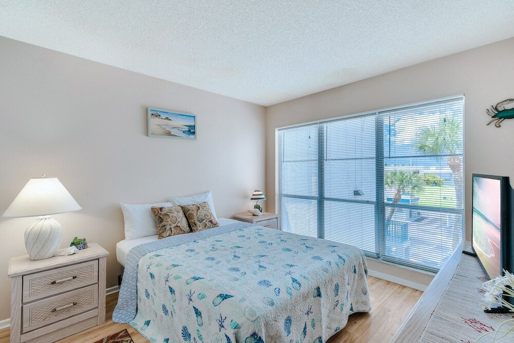 Фото Madeira Beach Yacht Club