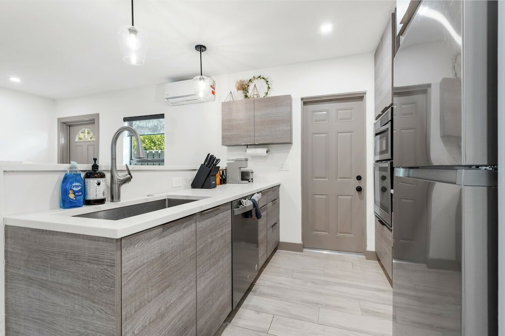 Фото Lauderdale 1 Bedroom Lux by Opus