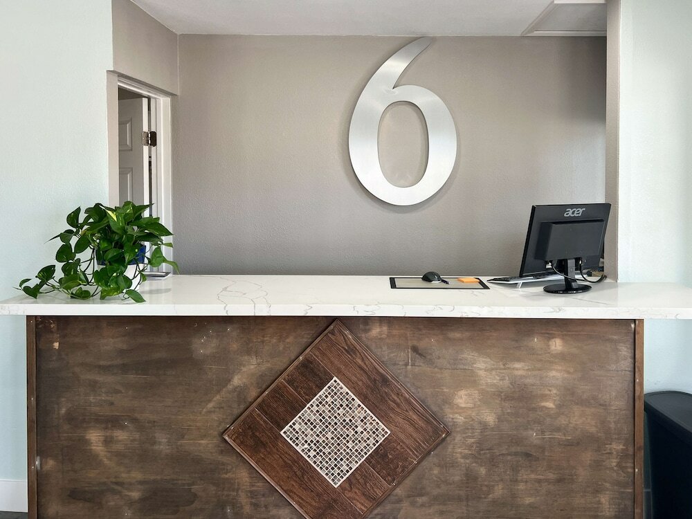 Фото Motel 6 Santa Cruz, Ca