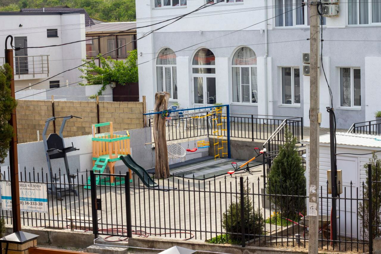 Фото отеля 2