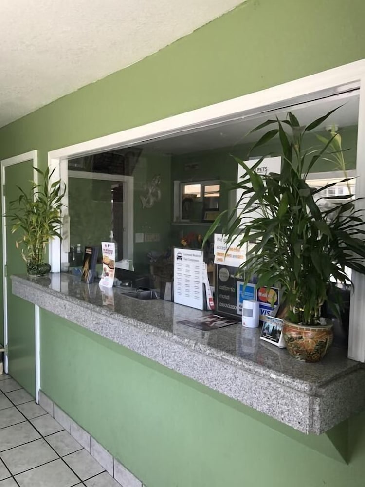 Фото Economy Inn