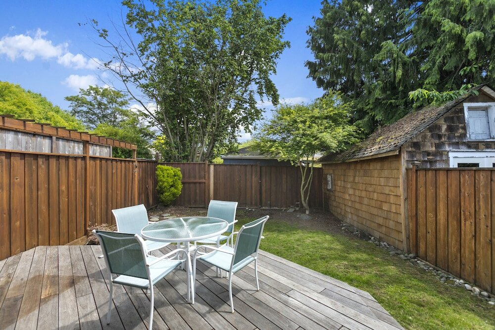 Фото Ballard Bungalow - Walk to Dt Ballard/Water