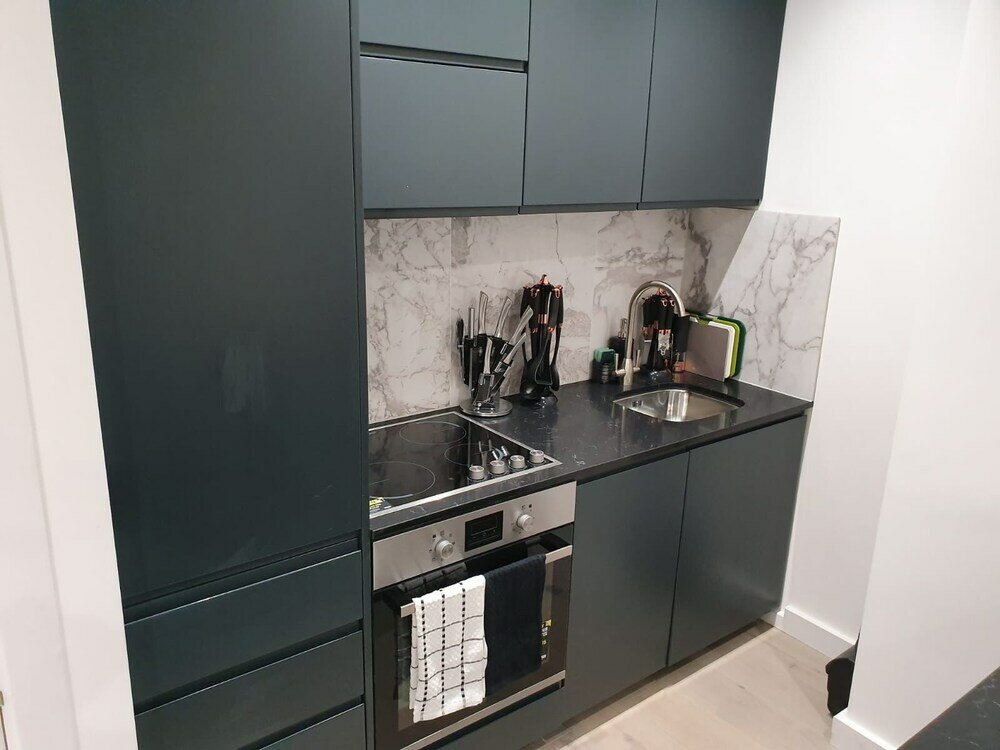 Фото Perfect Holiday Escape - 1 and 2 Bedroom Deluxe Apartments at Liverpool Street