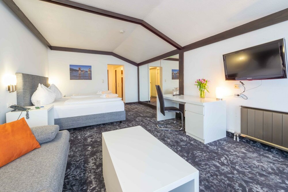 Фото Hotel Bellevue