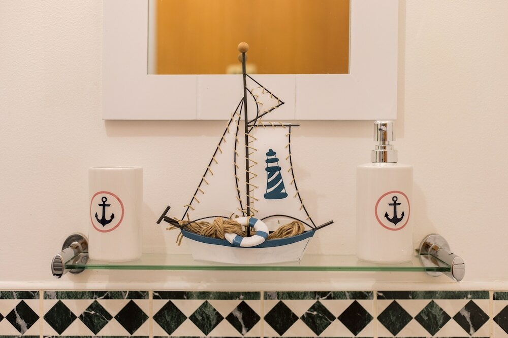 Фото The Waterloo Collection