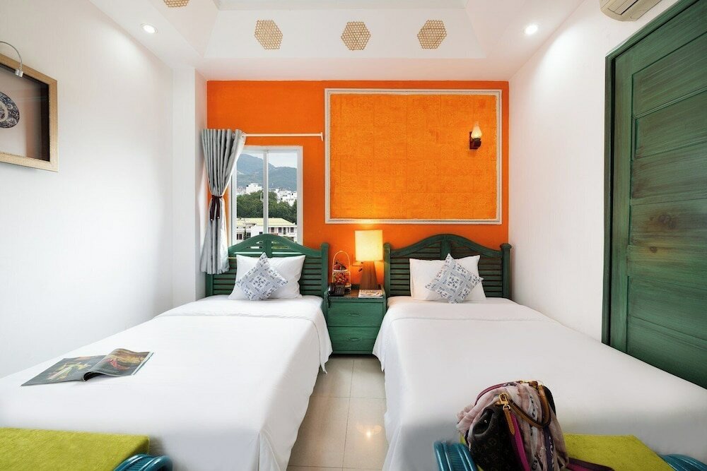 Фото ISeaview Heritage Boutique Hotel