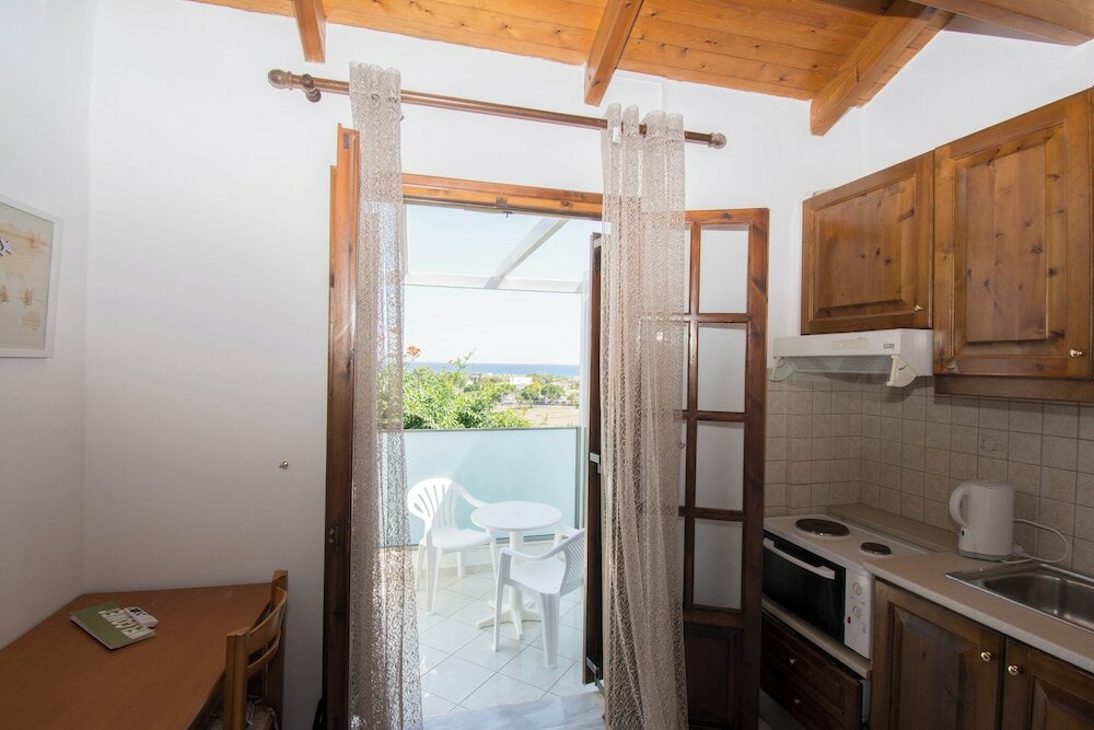 Фото Rena Apartments by Checkin