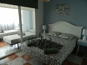 Sky Sea Holidays Benalmadena (Benalmadena, Avenida de Benalmádena, 16), hotel